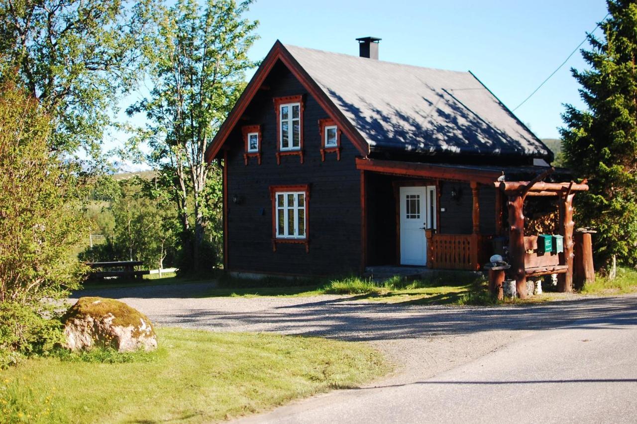 100 Years Old Norwegian Log House In Tromso 빌라 외부 사진