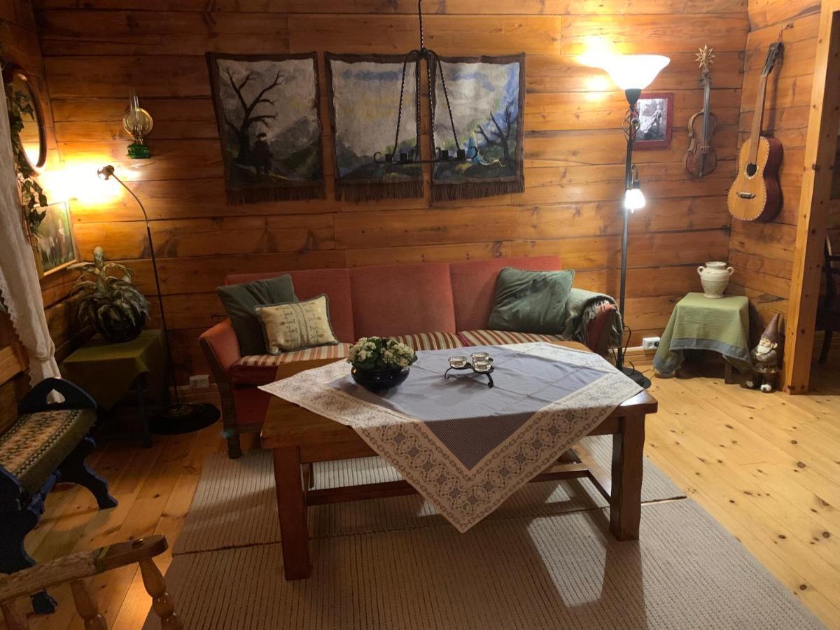 100 Years Old Norwegian Log House In Tromso 빌라 외부 사진